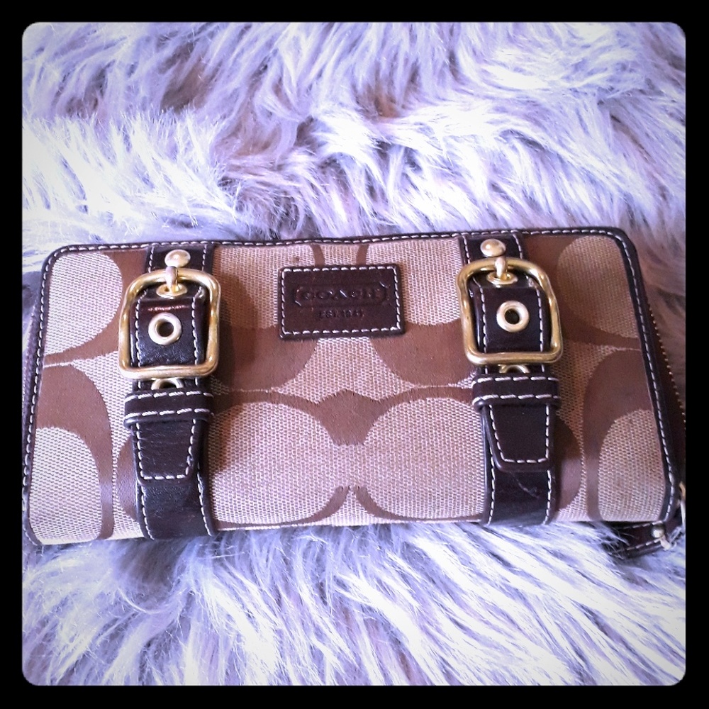 Coach signature large leather wallet in brown